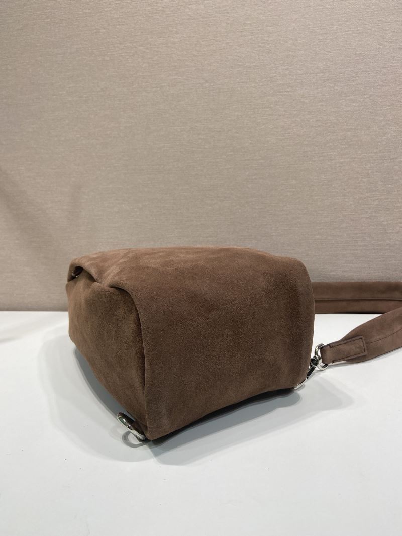Pra*a waist chest packs